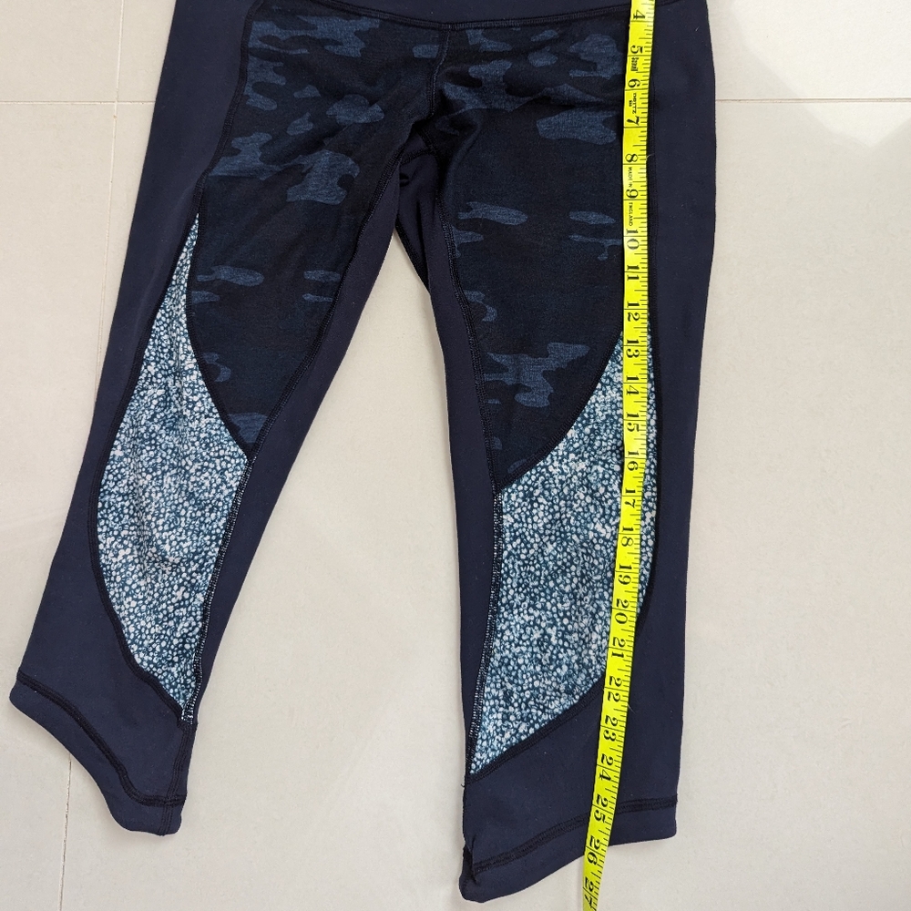 LULULEMON 6 WUNDER UNDER capri crop Sashiko Inkwell Navy Blue Camo camouflage - Picture 8 of 9